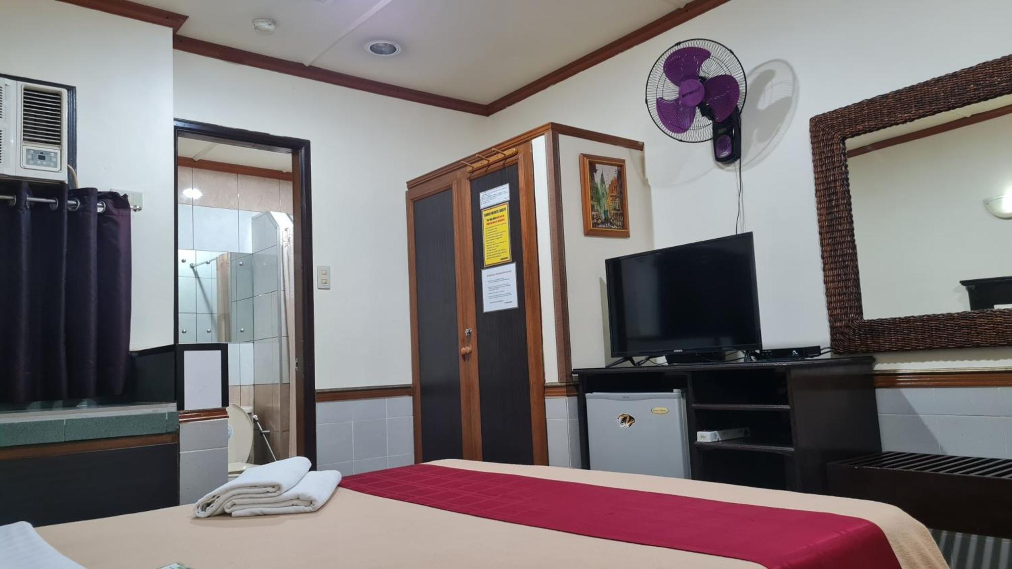 Tiger Hotel อังเฮเลส ภายนอก รูปภาพ