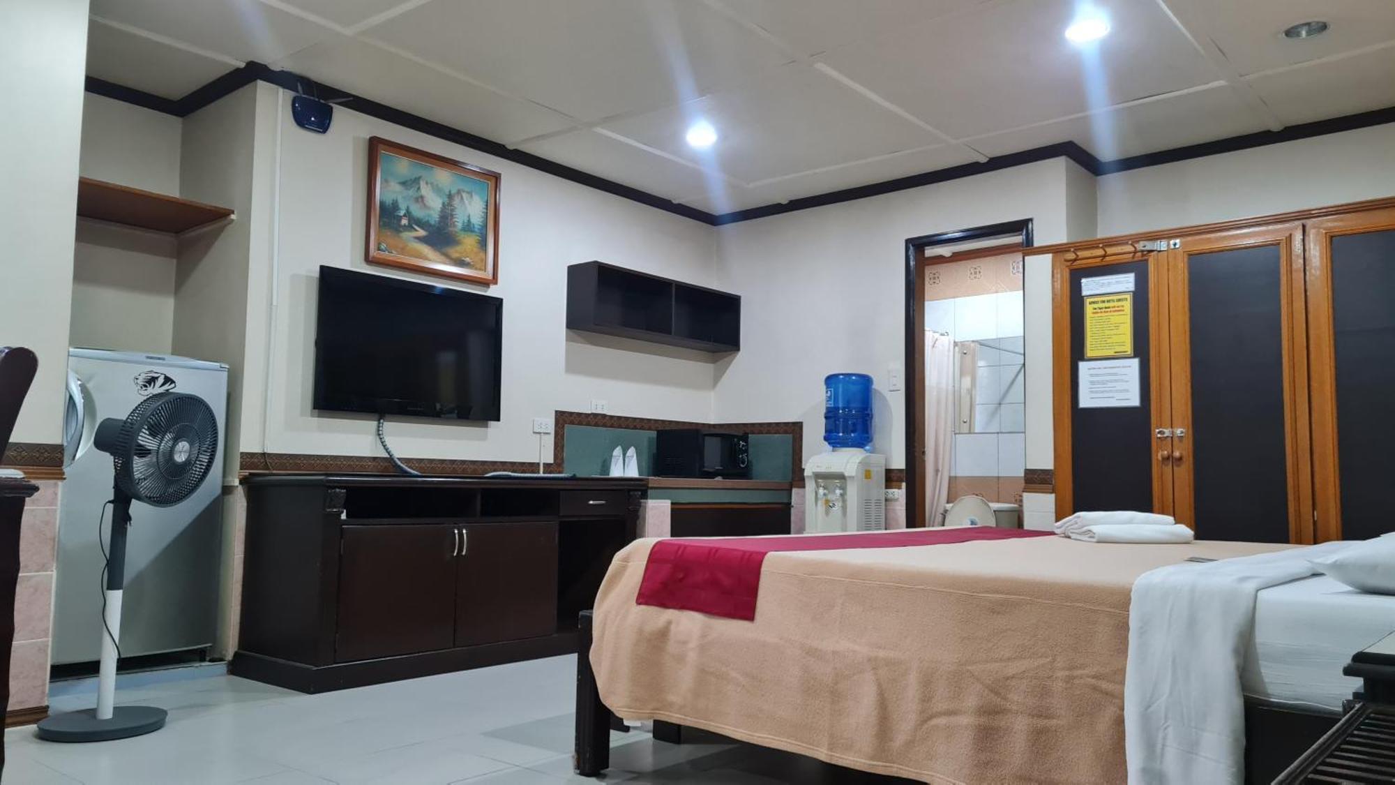 Tiger Hotel อังเฮเลส ภายนอก รูปภาพ